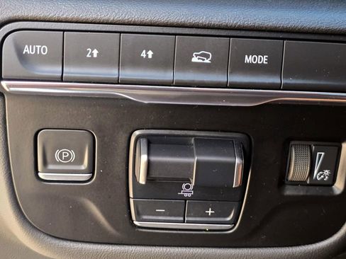 Used 2023 Cadillac Escalade Sport AWD/4WD image 25