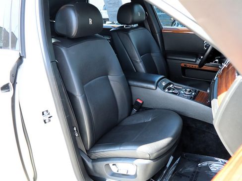 Used 2011 Rolls-Royce Ghost RWD image 29
