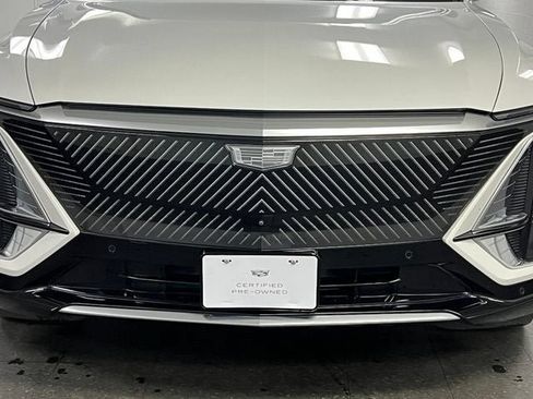 Certified 2024 Cadillac Lyriq Tech w/ Driver Assist Package AWD/4WD image 9