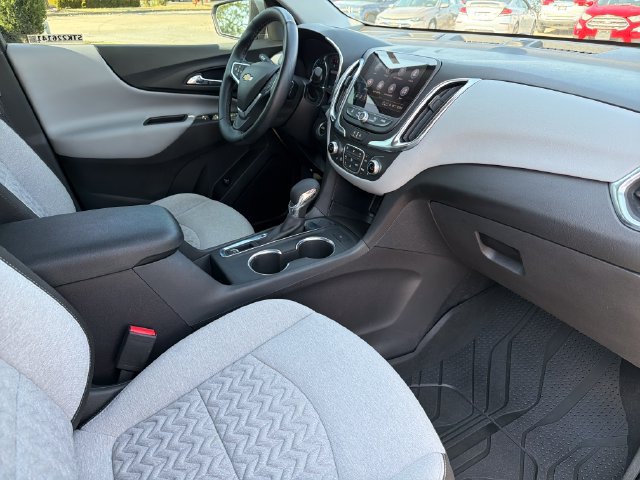 Used 2024 Chevrolet Equinox LT FWD image 24