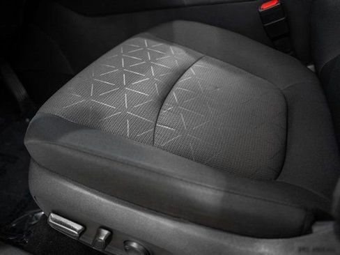 Used 2024 Toyota RAV4 XLE image 32