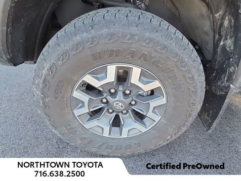 Used 2023 Toyota Tacoma TRD Off-Road image 14