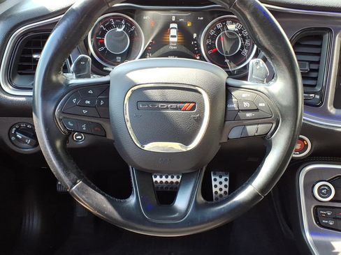 Used 2016 Dodge Challenger R/T RWD image 13