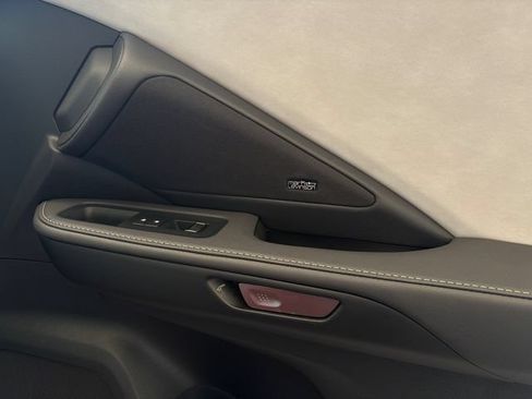 New 2026 Lexus TX 550h AWD Plug-In Hybrid image 27