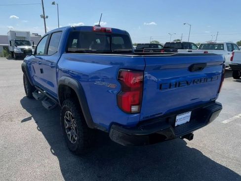 Used 2025 Chevrolet Colorado ZR2 w/ Technology Package image 8