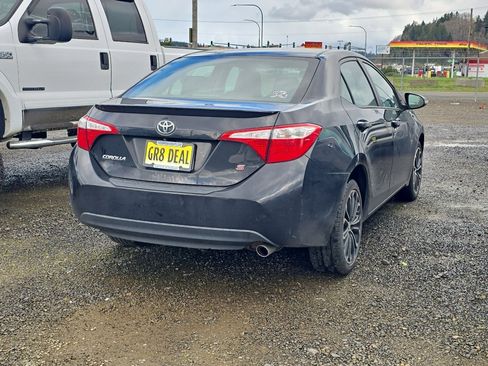Used 2015 Toyota Corolla S image 2