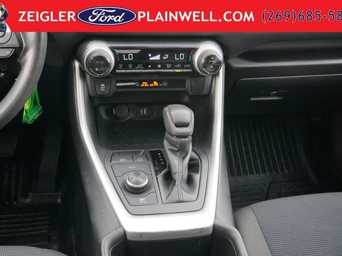 Used 2023 Toyota RAV4 LE AWD/4WD image 15