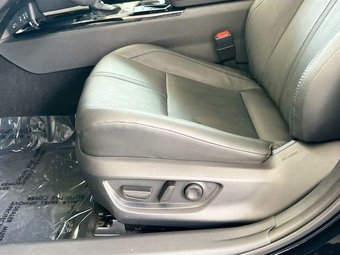 Used 2025 Toyota Camry XSE FWD image 19