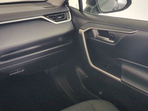 Used 2024 Toyota RAV4 XLE AWD/4WD image 19