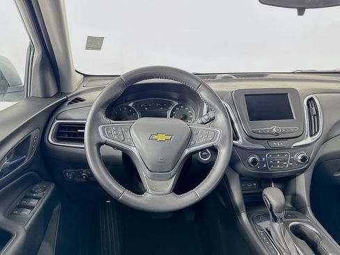Used 2022 Chevrolet Equinox LT image 23