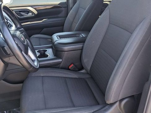 Used 2023 GMC Yukon SLE w/ Gmc Pro Safety Plus Package AWD/4WD image 12