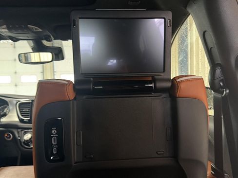 New 2026 Chrysler Pacifica Pinnacle FWD image 19