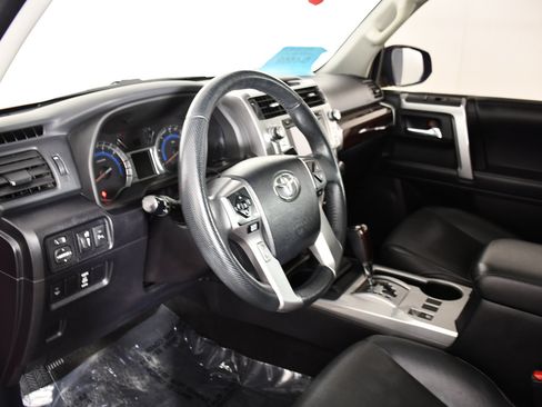 Used 2018 Toyota 4Runner Limited w/ Convenience Package AWD/4WD image 41
