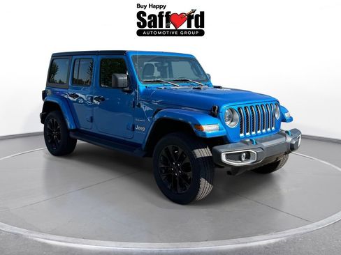 Used 2023 Jeep Wrangler Unlimited Sahara w/ Cold Weather Group AWD/4WD image 10