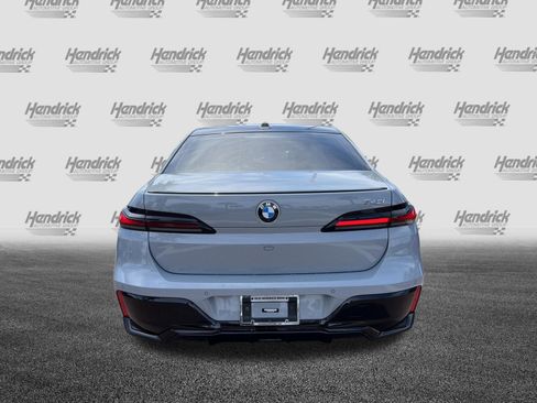 Used 2023 BMW 740i RWD image 9