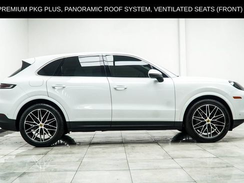 Used 2024 Porsche Cayenne AWD/4WD image 7