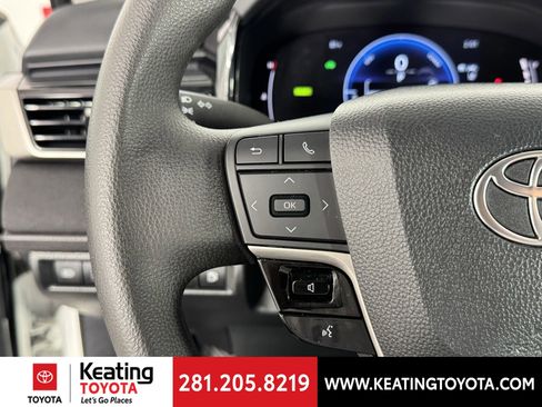 Certified 2025 Toyota Camry LE image 27