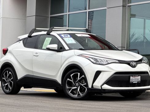Certified 2020 Toyota C-HR XLE image 2