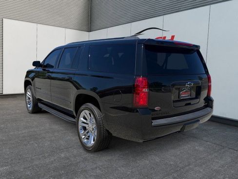 Used 2019 Chevrolet Suburban Premier w/ RST 6.2L Performance Edition AWD/4WD image 11