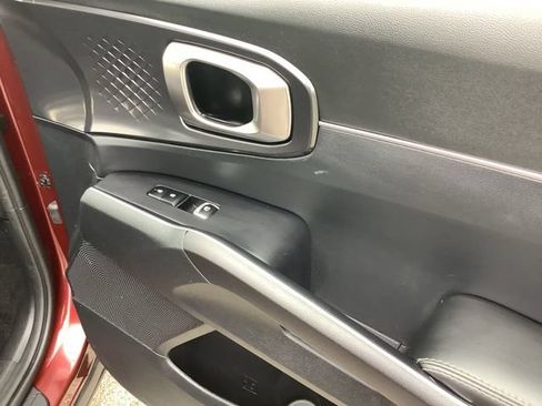 Used 2024 Kia Sorento EX w/ Panoramic Sunroof Package FWD image 20