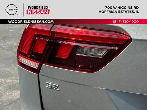 Used 2023 Volkswagen Tiguan SE w/ Panoramic Sunroof Package FWD image 13