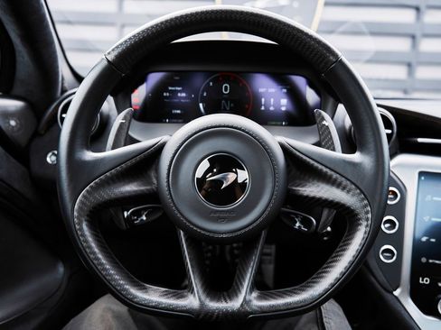 Used 2024 McLaren 750S image 47