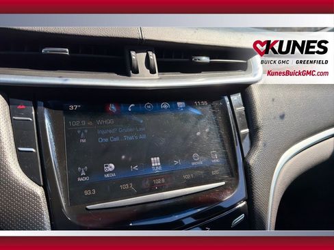 Used 2017 Cadillac XTS Luxury image 25