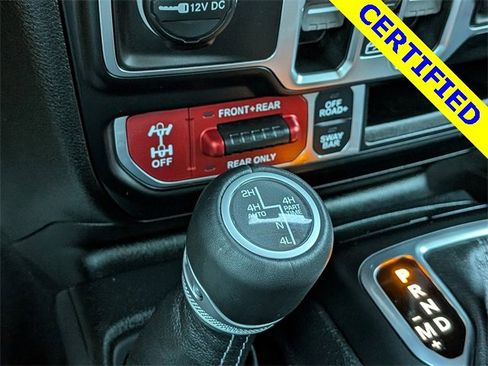 Used 2025 Jeep Wrangler Unlimited Rubicon image 22