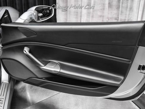 Used 2017 Ferrari 488 Spider image 32