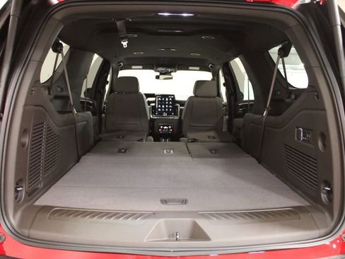 New 2026 GMC Yukon XL Elevation w/ Elevation Premium Package image 16