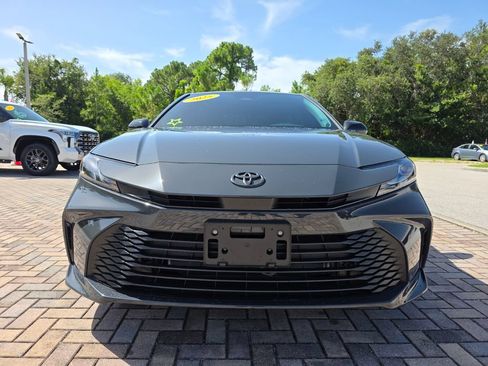Used 2025 Toyota Camry LE FWD image 2