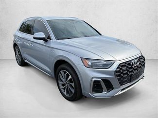 Used 2022 Audi Q5 2.0T Premium w/ Convenience Package AWD/4WD video 3
