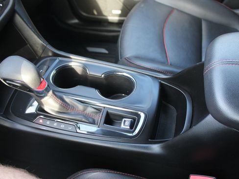 Used 2022 Chevrolet Equinox RS w/ RS Leather Package FWD image 29