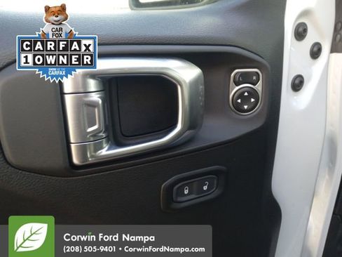 Used 2024 Jeep Wrangler Willys image 11