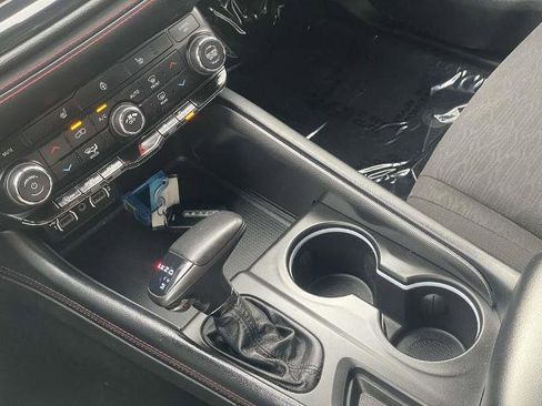 Used 2023 Dodge Durango GT image 18