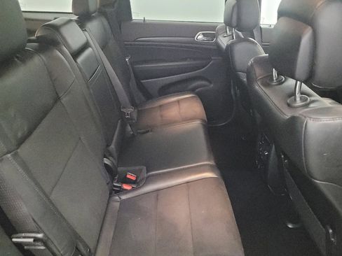 Used 2021 Jeep Grand Cherokee Laredo X image 19