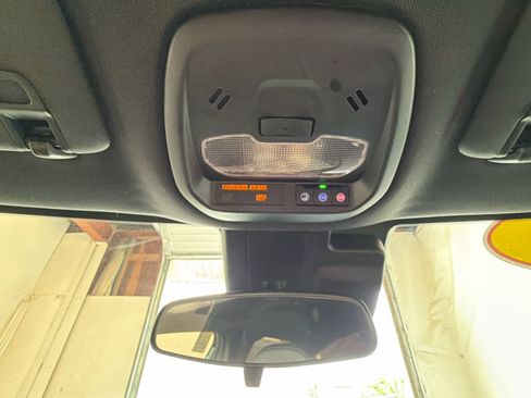 Used 2024 Chevrolet Trax RS FWD image 48