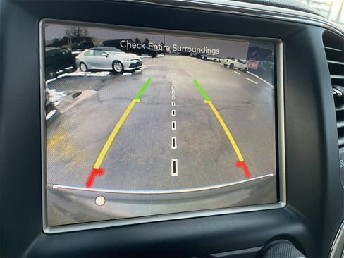 Used 2014 Jeep Grand Cherokee Limited image 20