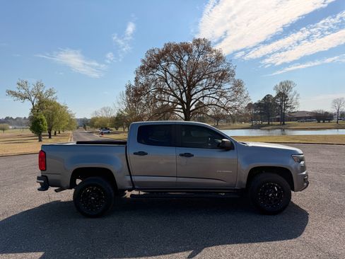Used 2020 Chevrolet Colorado W/T image 5