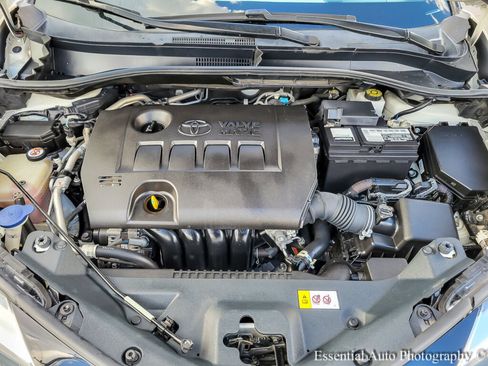 Used 2021 Toyota C-HR XLE image 34