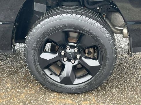 Used 2019 RAM 1500 Big Horn image 7