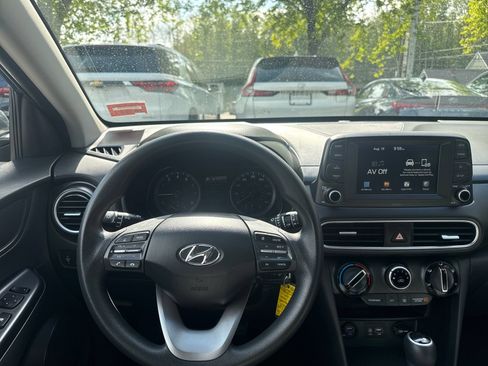 Used 2019 Hyundai Kona SE AWD/4WD image 11