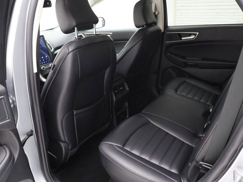 Used 2024 Ford Edge SEL image 11