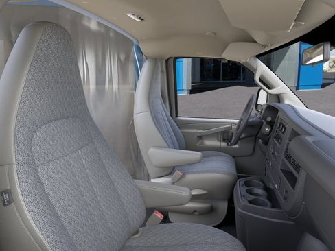 New 2026 Chevrolet Express 3500 w/ Power Convenience Package RWD image 17