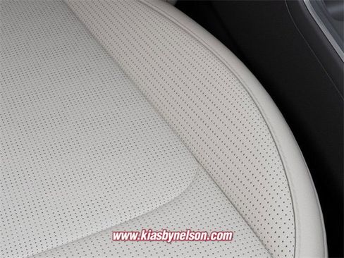 New 2026 Kia Sorento S image 24