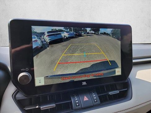 Used 2025 Toyota RAV4 Limited FWD image 25