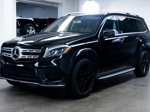 Used 2019 Mercedes-Benz GLS 550 4MATIC image 3