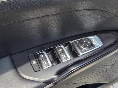 Used 2024 Kia K5 GT-Line w/ GT-Line Premium Package FWD image 12