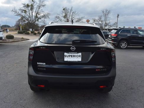 New 2026 Nissan Kicks SR w/ SR Premium Package AWD/4WD image 6