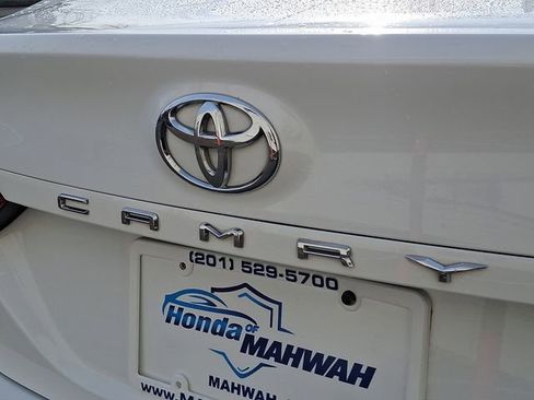 Used 2019 Toyota Camry LE image 28